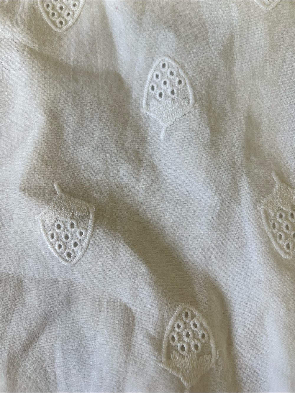 Mini Boden white strawberry embroidered drop waist sleeveless dress 7-8 years - Picture 2 of 6